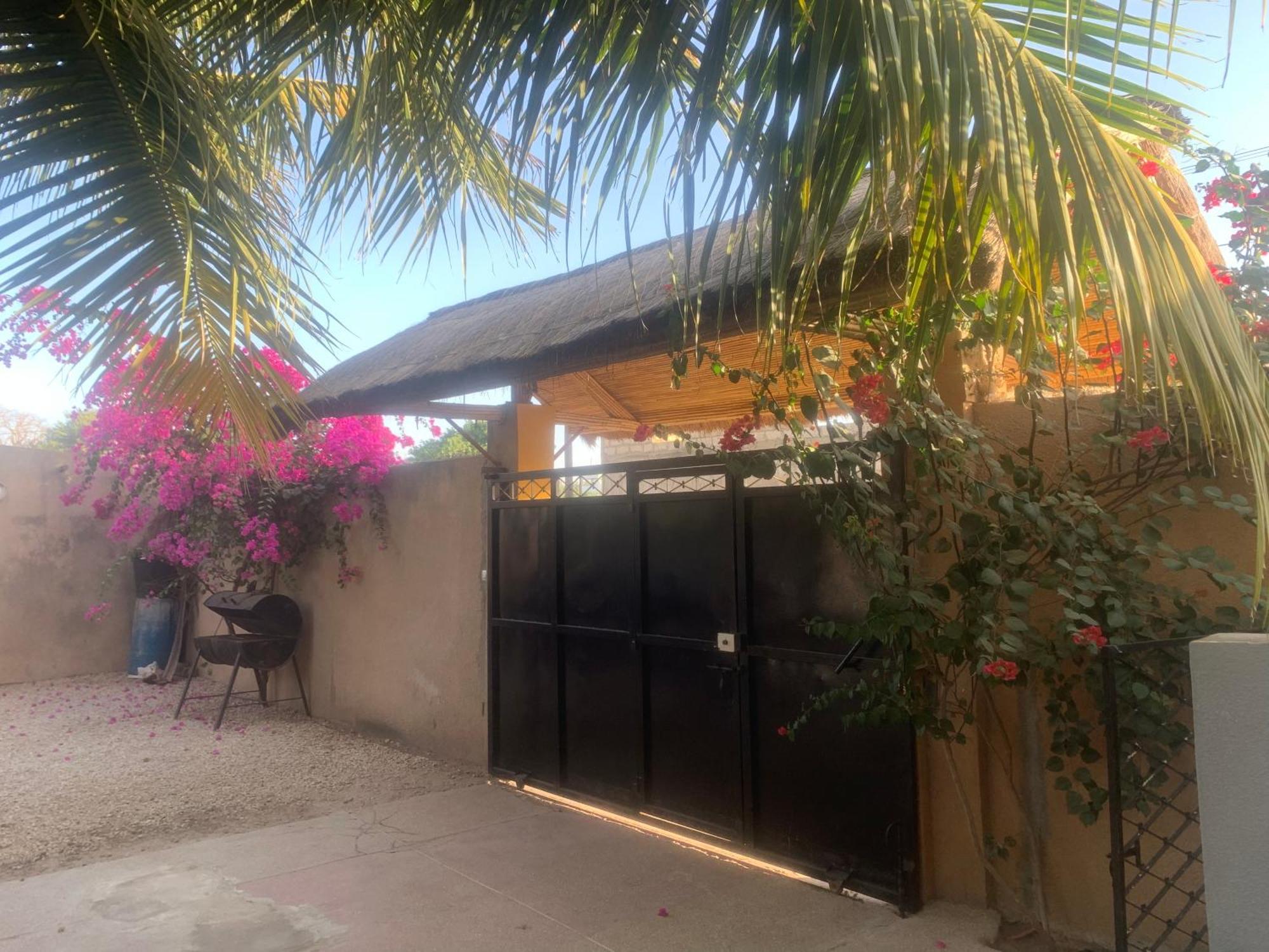 Auberge Keur Ely Ouoran Kültér fotó